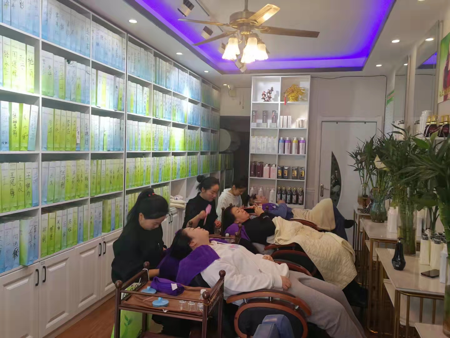 ��˿��ֲ�������ܹ�����ͷ�����ٽ�ͷ�������������ѷ�